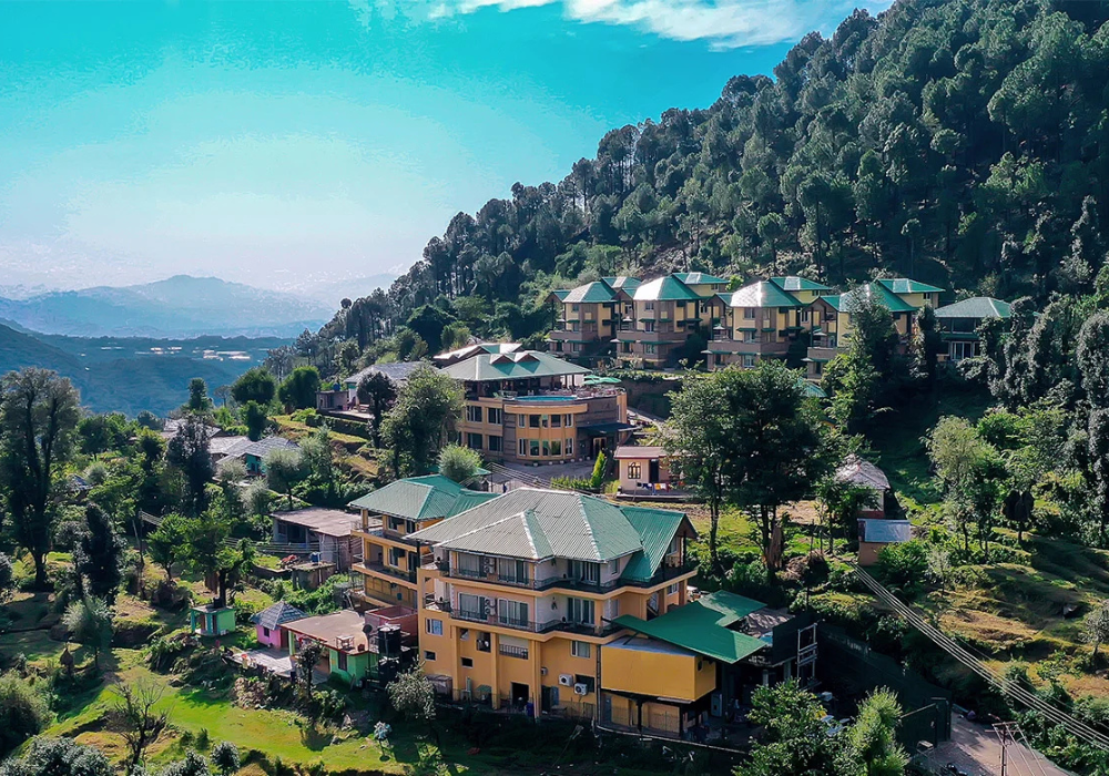 The Green Bean Hostel & Cafe