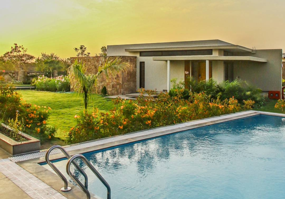 The Green Bean Hostel & Cafe